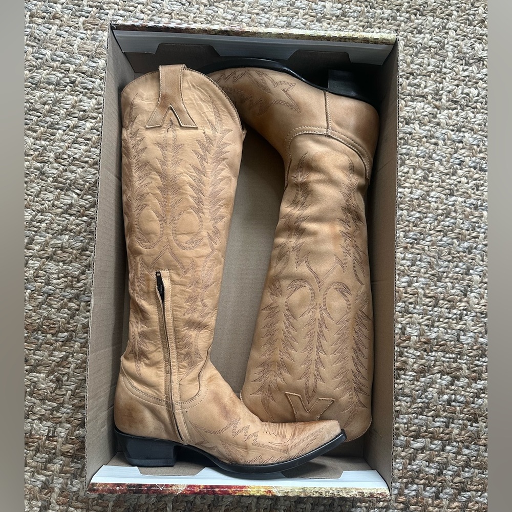 COPY - BRAND NEW NEVER WORN Old Gringo Mayra Boots Tan Size 8